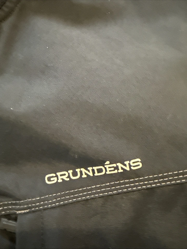 Chaleco aislante de lastre Grundens 2.0 - Negro - Grande - Usado - Excelente  Foto 4 de 4