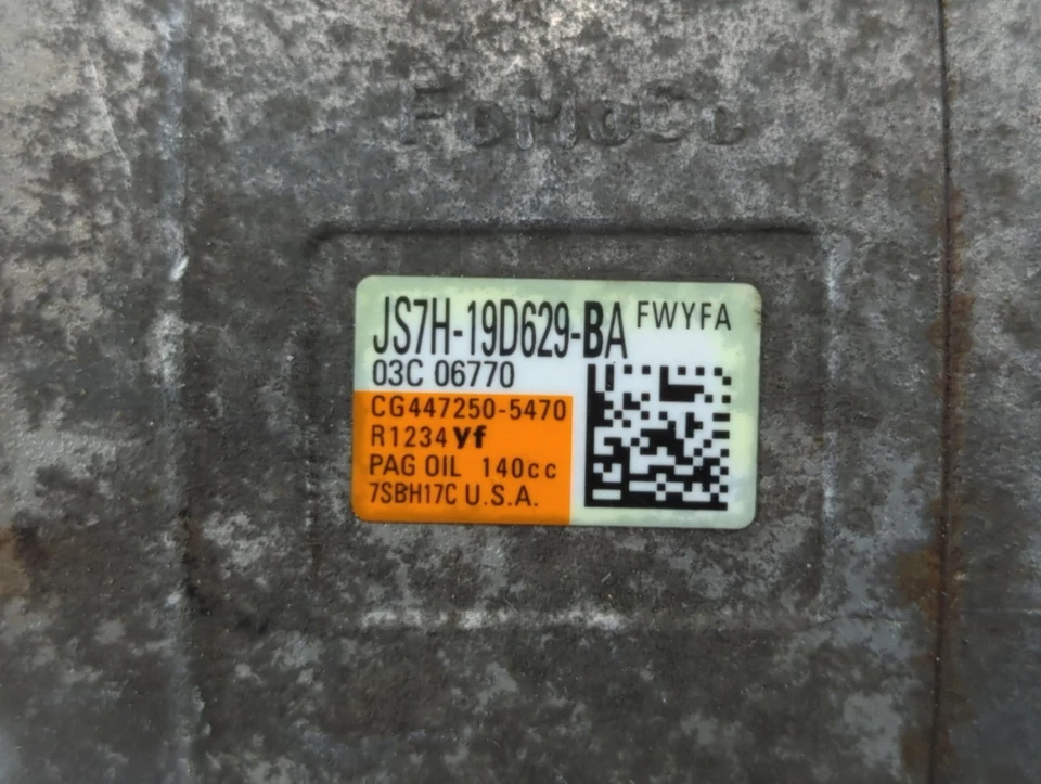 2017-2020 Lincoln Mkz Air Conditioning A/c Ac Compressor Oem YMM6Q - Image 2 of 4