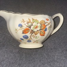 037 Vintage J+G Meakin  Sol Sunshine Ribbed Gravy Boat