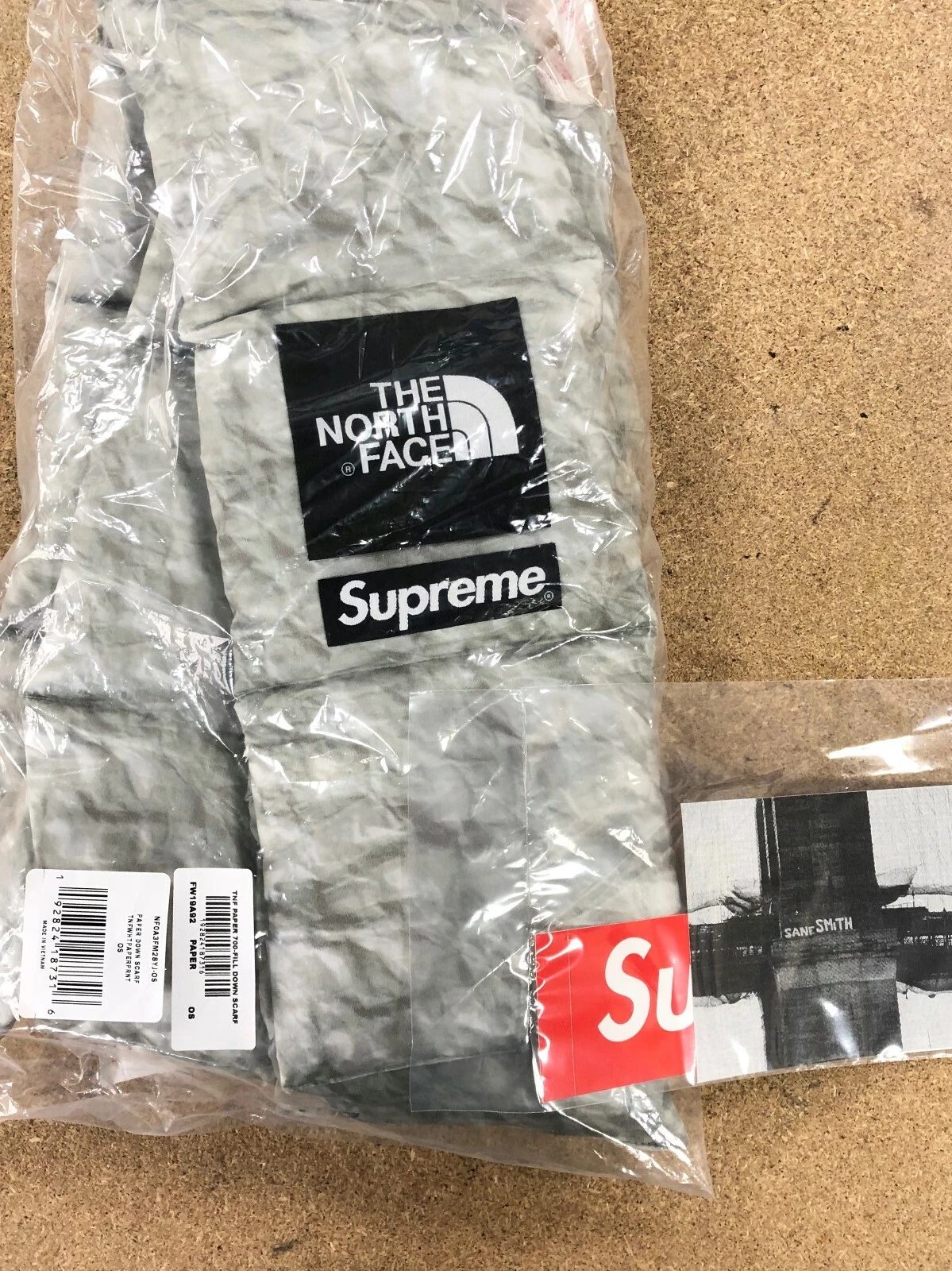Papier imprimé 700   foulard à remplir Supreme x The North Face COMMANDE CONFIRMÉE