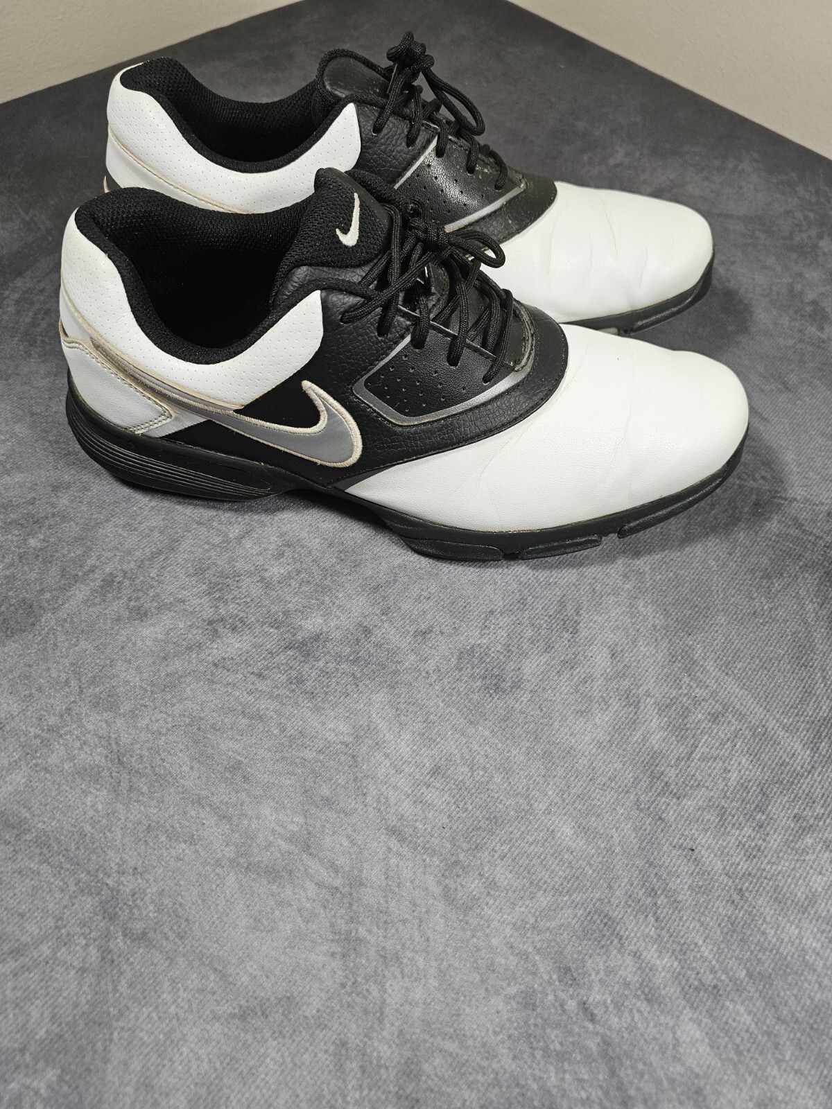 Nike Heritage Golf Shoes Black And White Men Size 85 eBay