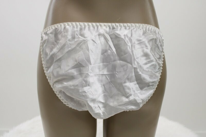 Vtg Victorias Secret Satin String Bikini Panty pearls… Gem