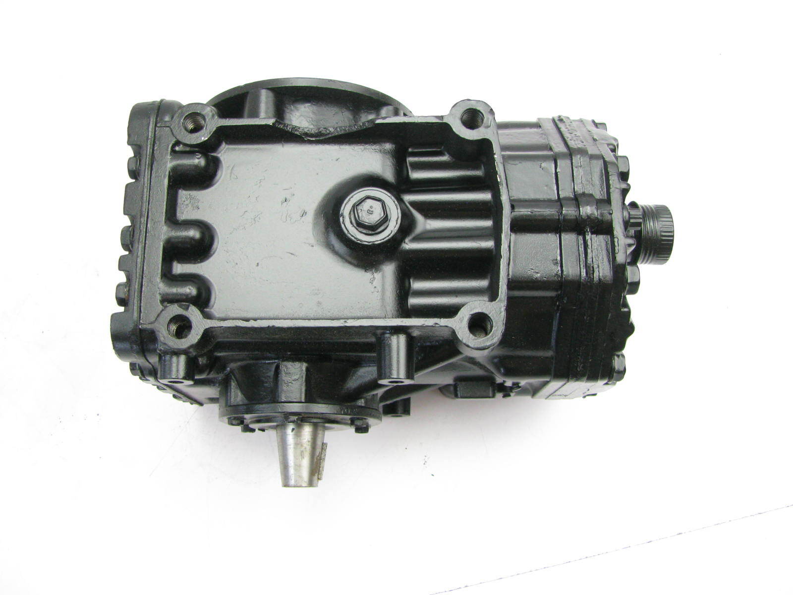 REMAN - OEM Ford D3AZ-19703-AX A/C Compressor Without Clutch - 1970 ...