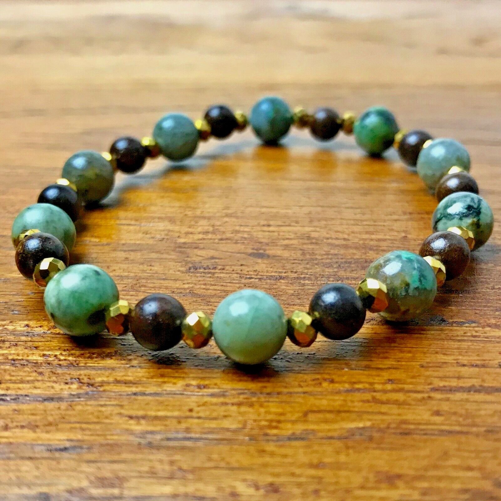 Bracelet Turquoise d'Afrique et Bois un Cadeau de Lithothérapie Unique pour Tous