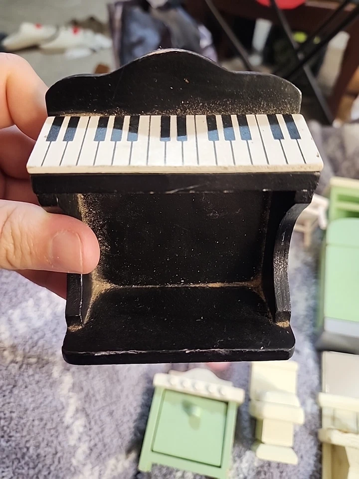 Pottery Barn Niños Madera Casa de Muñecas Baño Muñeca Muebles Inodoro Piano Nevera Foto 2 de 4