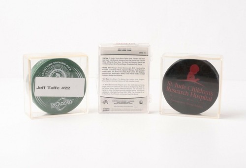 Lot of 3 WBS Penguins Memorabilia Jeff Taffe Autographed Pucks & Team Set AHL - Picture 2 of 2