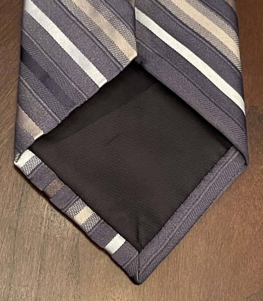 Corbata de cuello para hombre Claiborne gris 100 % seda hecha en China Foto 2 de 4