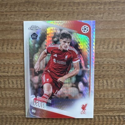 2025 Topps Chrome UEFA Giovanni Leoni Liverpool RC Prism Refractor