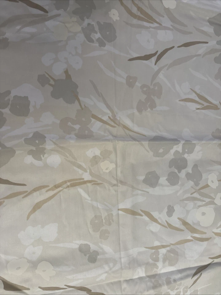 Calvin Klein KING SHAM 20 x 36 100% Combed Cotton Beige Floral Flowers Nature - Image 4 of 4