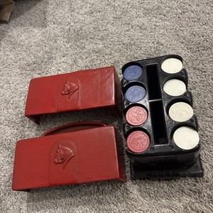 Art Deco RED Cast Iron Horse Poker Caddy With Thin Light Weight Chips RARE