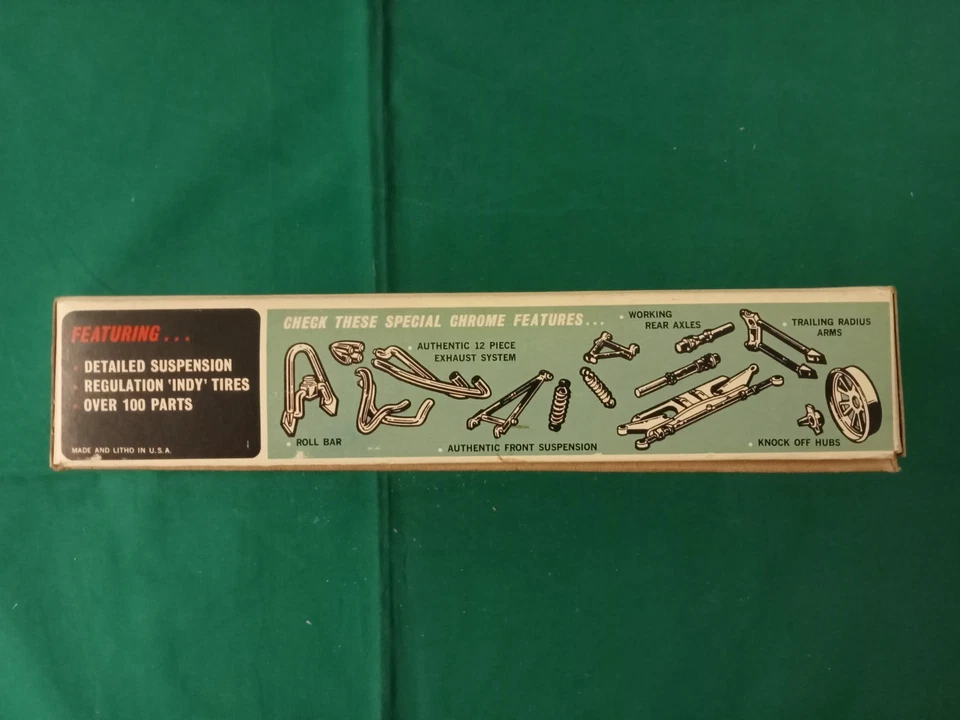 Lotus Powered by Ford - SCALA 1/25 AMT 2180-150 - Immagine 2 di 4