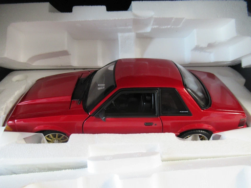 RARO 90 FORD MUSTANG LX STREET FIGHTER SUPERCARGADOR ROJO METÁLICO 1:18 GMP 18955 Foto 2 de 4