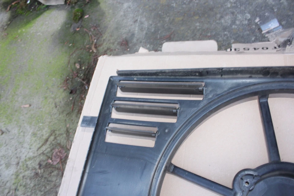 15 16 17 JEEP RENEGADE 2.4L VENTILADOR REFRIGERACIÓN ASPA Y CUBIERTA (RA14) Foto 3 de 4