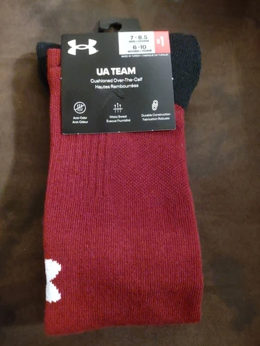 BRAND NEW! UNDER ARMOUR UA TEAM ADULT MEDIUM SOCKS, CARDINAL!