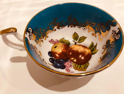 Schöne ROYAL KENDAL ''Majestic'' Teetasse mit Obstmuster nur mit Fuß