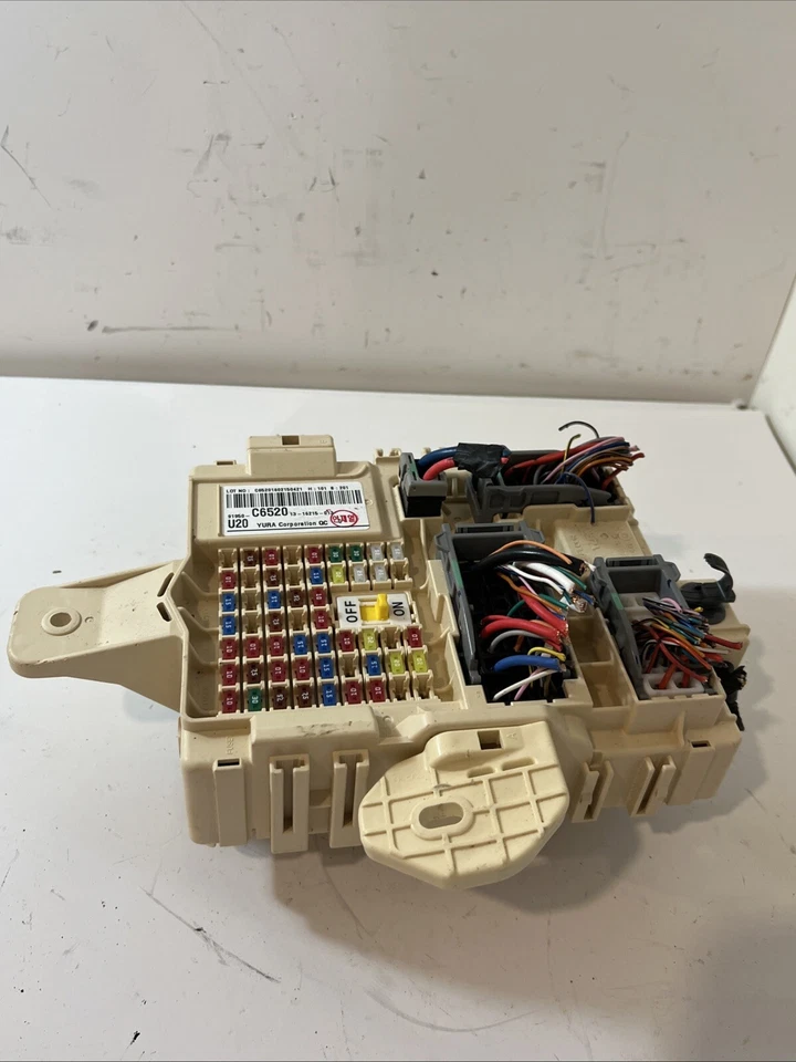 KIA SORENTO 2016 cabina interior caja de fusibles unión 91950-C6520 OEM Foto 3 de 4