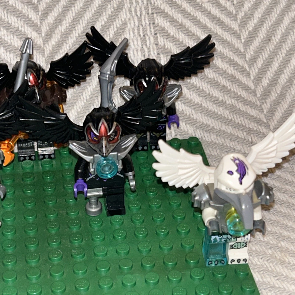 Lego Legends Of Chima Bird Minifigure Lot Rizzo, Voom Voom Phoenix - Image 3 of 4
