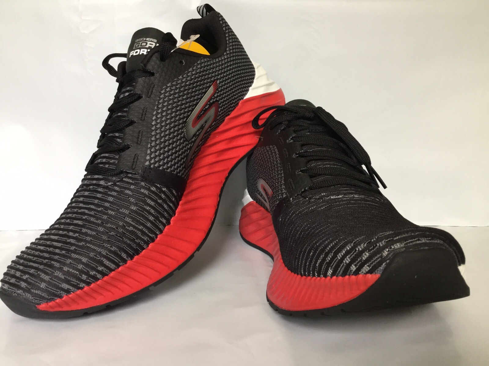 skechers gorun 400 trainer mens