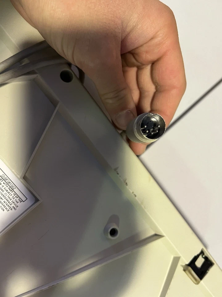 Vintage Wired keytronic keyboard Used Good Condition - Image 3 of 3