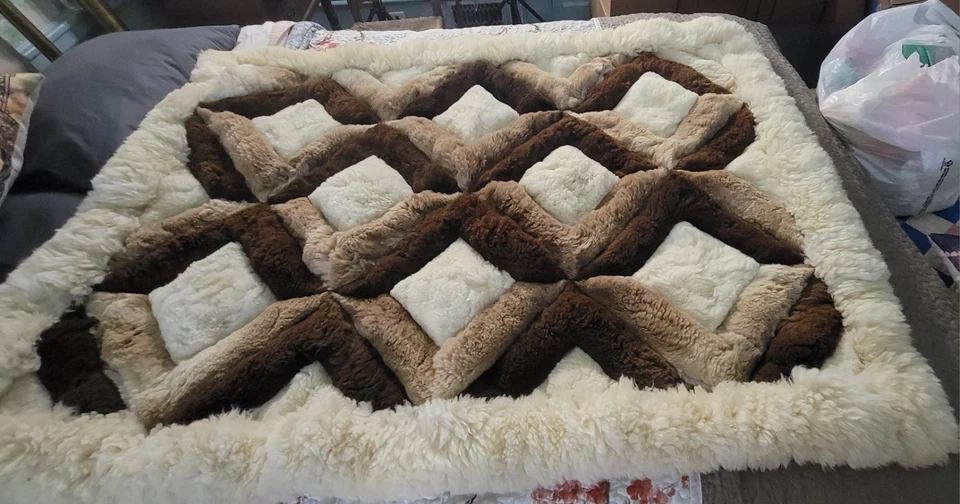 Vtg  Peruvian Geometric Alpaca Fur Peru Area Rug 60x90 Patchwork Brown White - Image 4 of 4