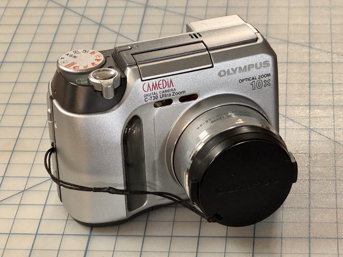 【値下げ‼️】美品OLYMPUS C-730 Ultra Zoom デジタルカメラ Olympus CAMEDIA C-730 Ultra Zoom 3.2MP Digital Camera