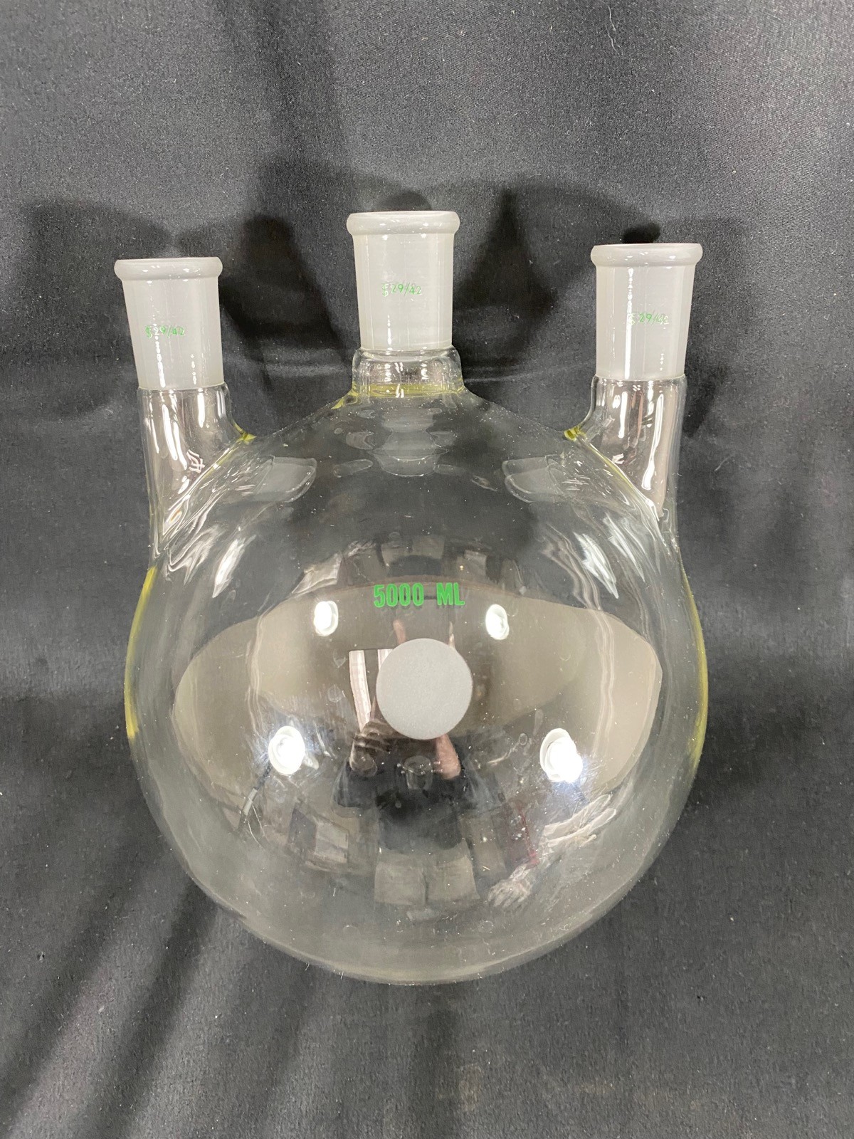 CHEMGLASS 5,000mL Heavy Wall Vertical 3-Neck 29/42 Round Bottom Flask CG-1522-57