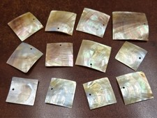 100 PCS ASSORT SQUARE GOLDEN MOTHER OF PEARL SHELL BLANK PENDANTS 1" - 1 3/4"