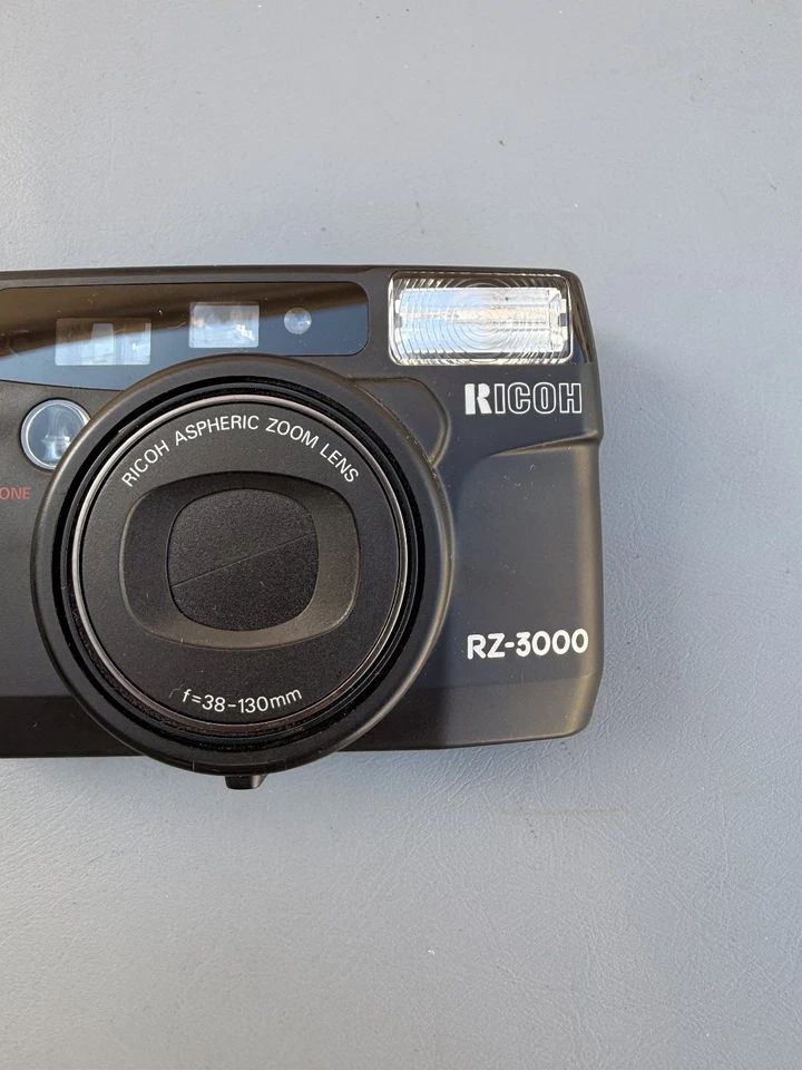 UNTESTED AS IS Ricoh RZ-3000 rz3000 zoom 38-130 Af 35mm Film Camera point x8 - Image 2 of 2
