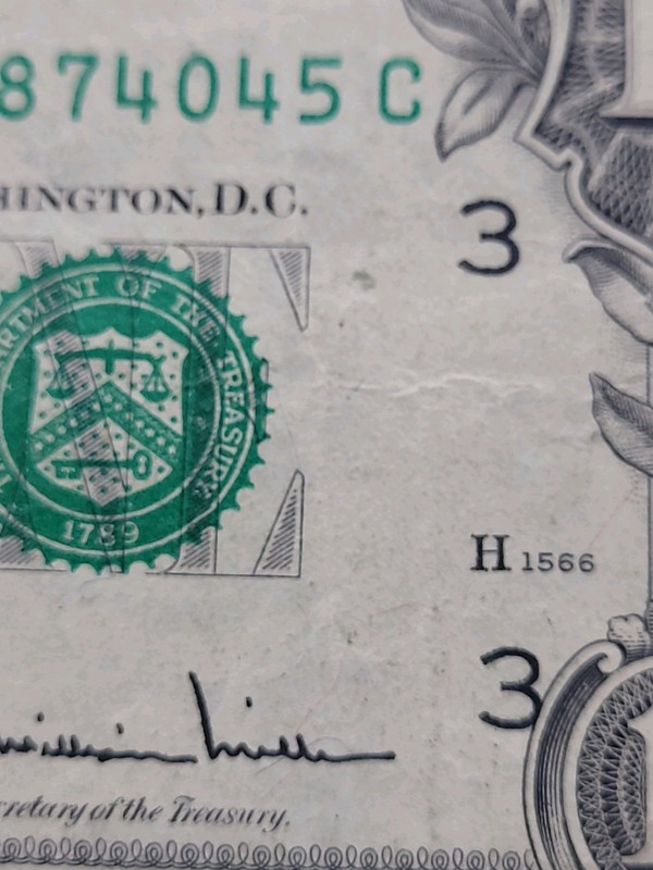 Misaligning  1977 One Dollar Bill Errors Note One