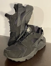 NIKE MENS SIZE 9 AIR HUARACHE TRIPLE BLACK 318429-003