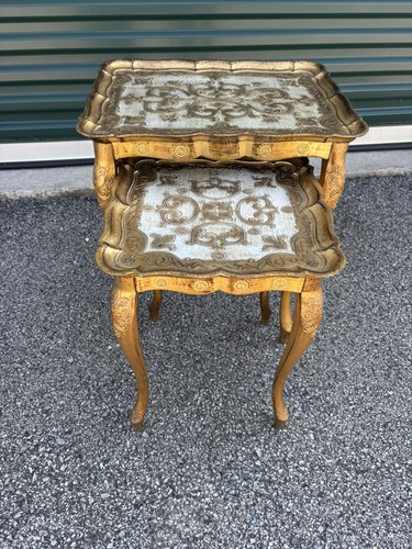 Vintage MCM Gold Italian Florentine Hollywood Regency Nesting Tables Set Of 2 - Picture 3 of 12