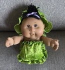 2004 Cabbage Patch Kids African American Baby Girl Doll Green Velvet Pod Signed