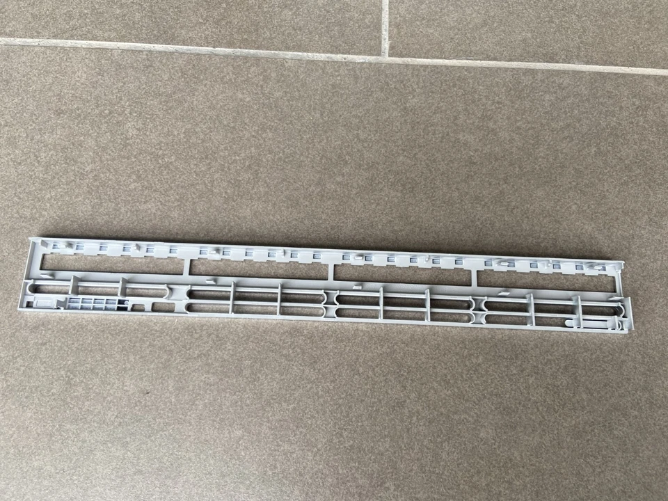 Cisco Catalyst WS-C3850-24XS-S XS 10G SFP+ Faceplate for Replacement - Image 4 of 4