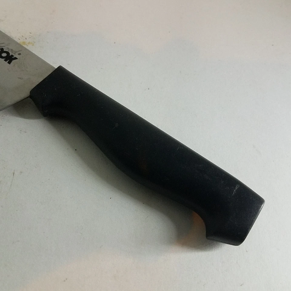 Cuchillo de chef dentado Good Cook hoja de 8 pulgadas Foto 3 de 4