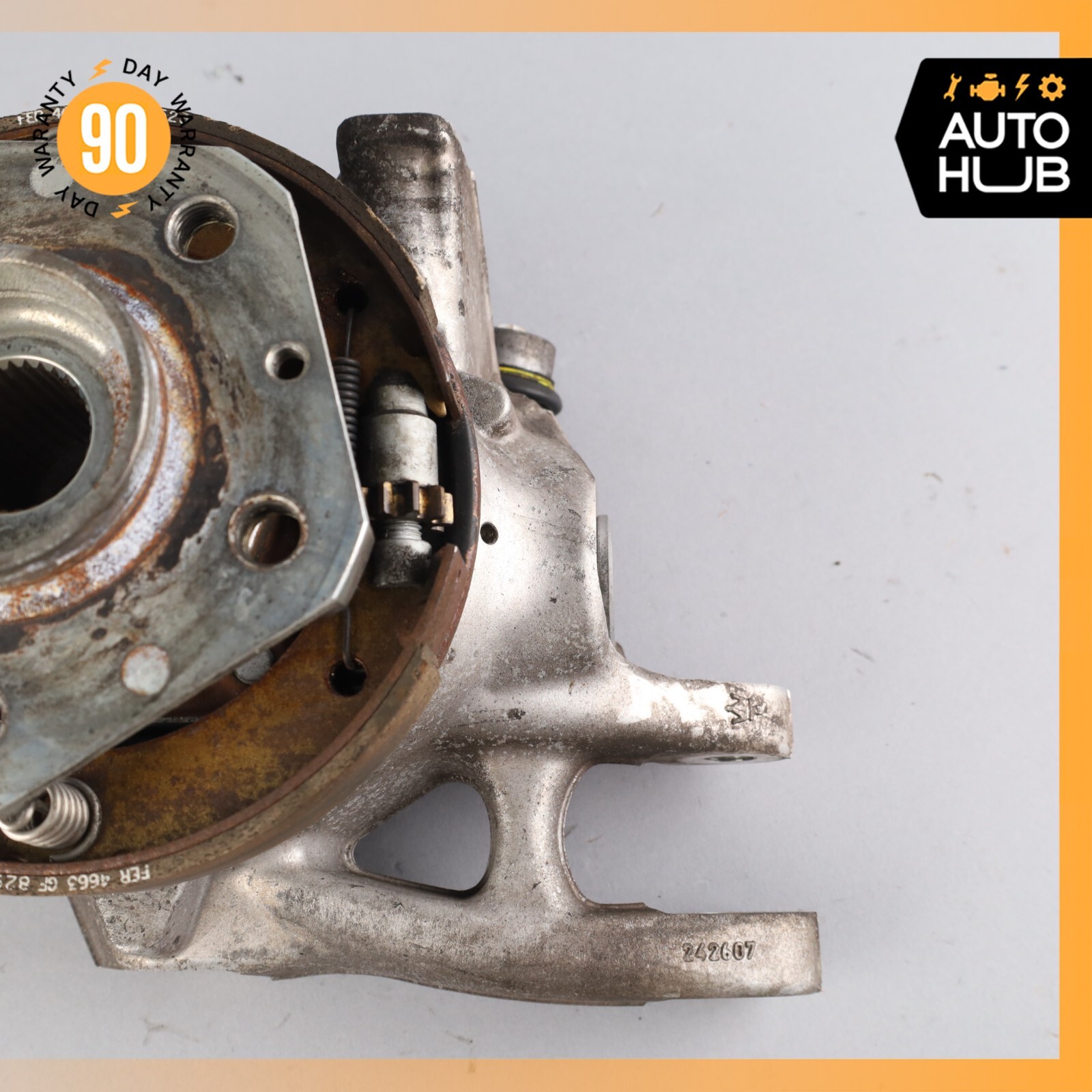 11-19 Maserati GranTurismo S M145 Rear Right Side Spindle Knuckle Hub OEM 33k
