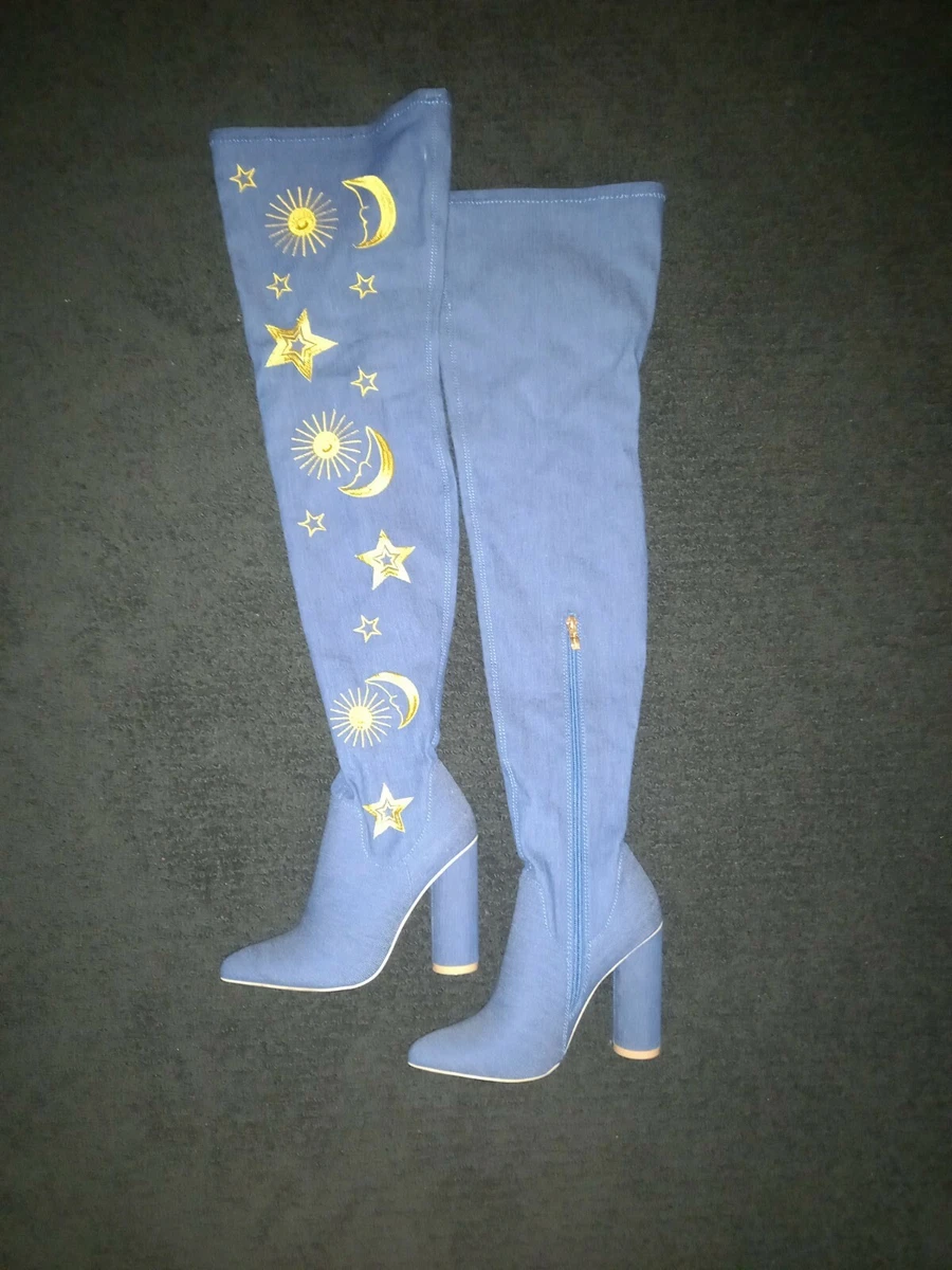 Thigh high deals moon boots