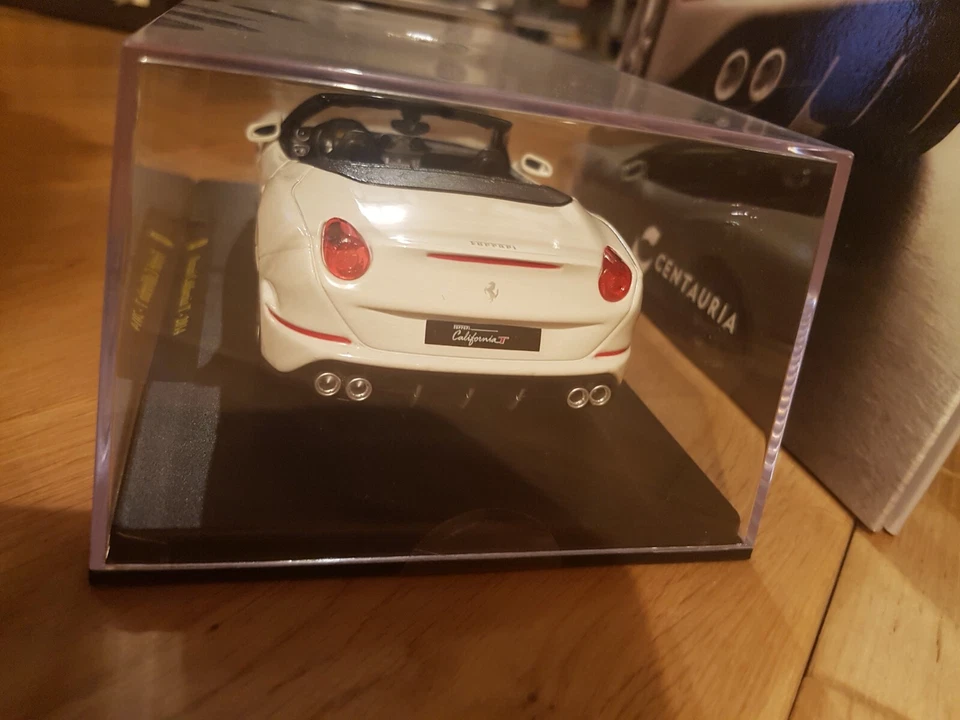 Ferrari California T • 2014 • N° 4 Le Grandi Ferrari CENTAURIA In Scala 1:24 - Immagine 3 di 4