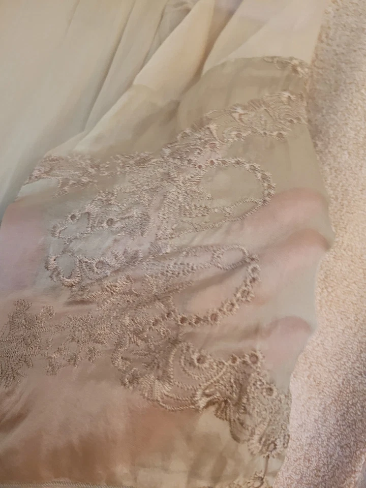 Top Bailey 44 Cuero Seda Bordado Mordedura de Tiburón Hombro Descubierto Talla XS Foto 2 de 4