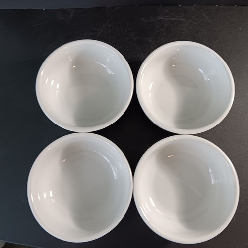 Set di 4 ciotole per zuppa/cereali Williams-Sonoma 5 1/2" bianche mai usate - Foto 4 di 6