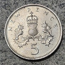 UNITED KINGDOM 🇬🇧 FIVE (5) NEW PENCE COIN 1975 (QUEEN ELIZABETH II)