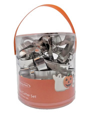 New Cookie Cutter Set 18 piece in Carry Bag