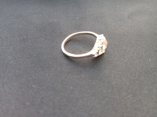 Gold Lot of 5 Size 8 Rings - Picture 7 of 12