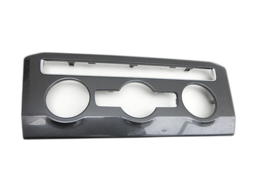 Blende Verkleidung Einbaurahmen für VW Tiguan II AD 16-20 5NB820073A