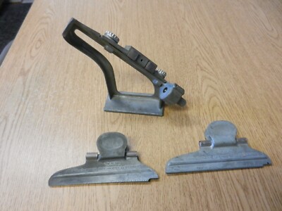 Vintage Dial-O-Fletch Bitzenburger Arrow Jig W/ 2 Clamps- Straight & Left