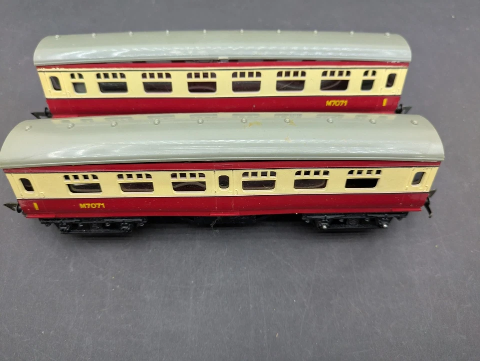 Triang Railways R1X passenger train set, Very good condition. - Image 3 of 4