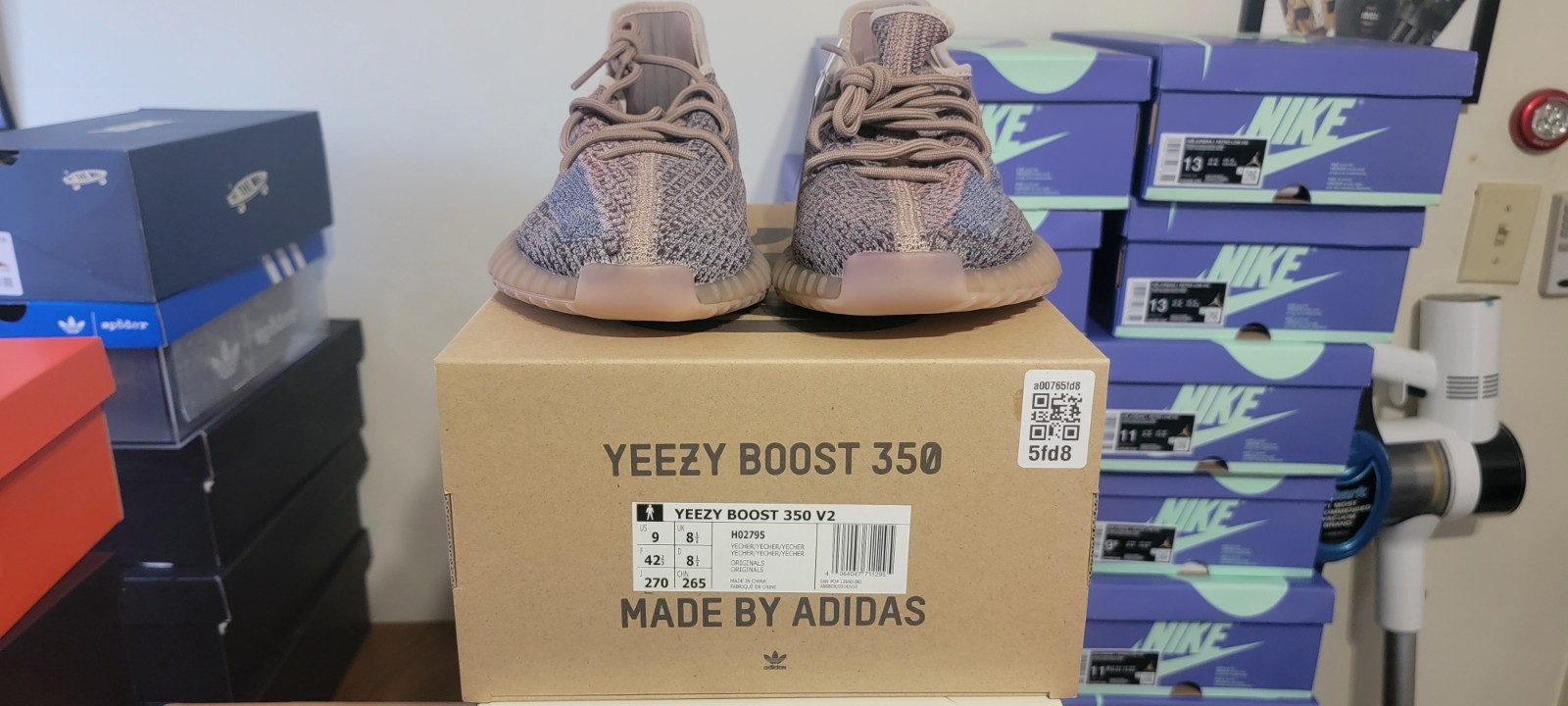 Adidas Yeezy Boost 350 V2 Fade