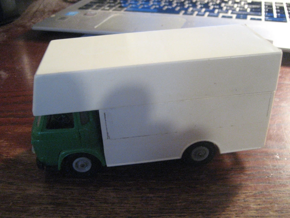 NOREV Saviem SG4 vert (brivin) avec publicite peut etre non d'origine - Photo 3/4