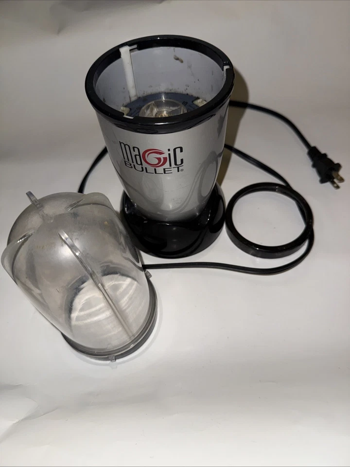 PARTS Magic Bullet Blender 1 Assorted Cup NO Lid 2 Black Rings BASE NOT WORKING - Image 4 of 4