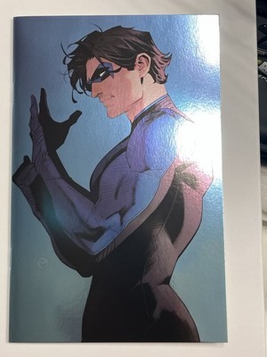 Nightwing #105 1:50 Dan Mora Foil Variant. NM