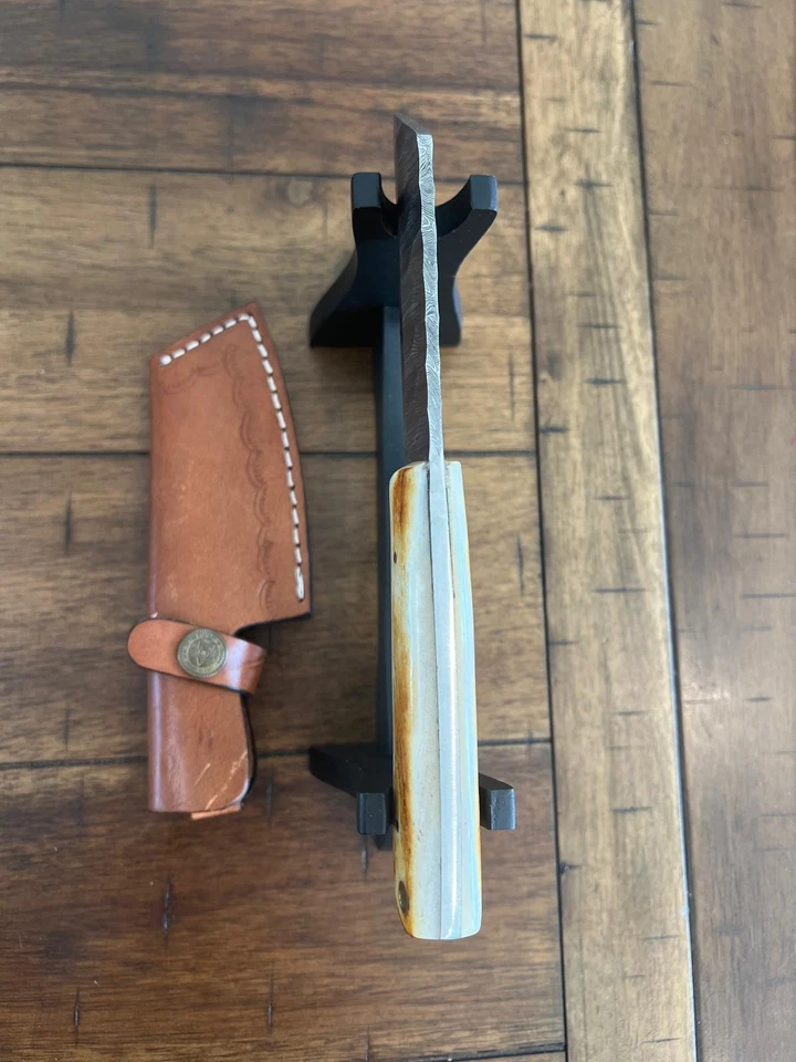 CUSTOM HANDMADE HAMMERED DAMASCUS BURNT BONE HANDLE TANTO LEATHER SHEATH 112/4 - Image 3 of 4